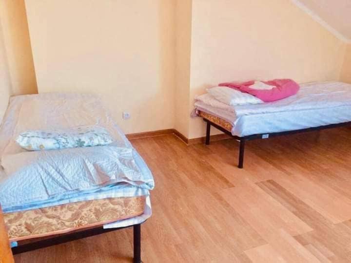 Mongolian Budget Hostel , Mbh Улан-Батор Экстерьер фото